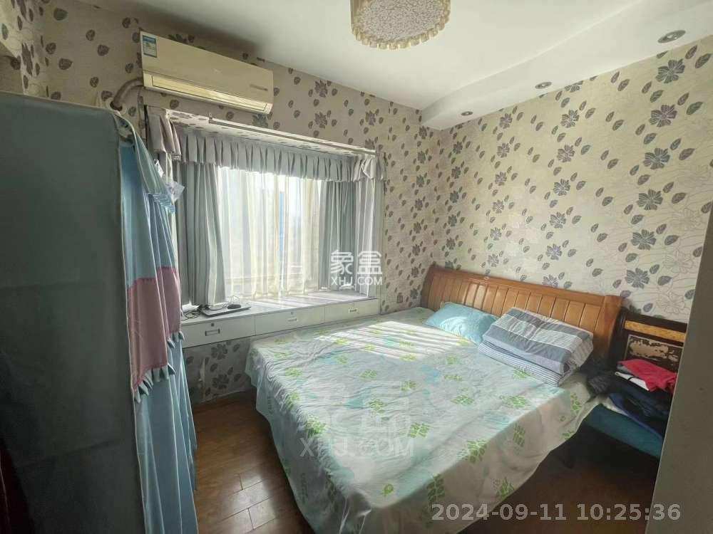 城市风景  2室2厅1卫   1500.00元/月室内图