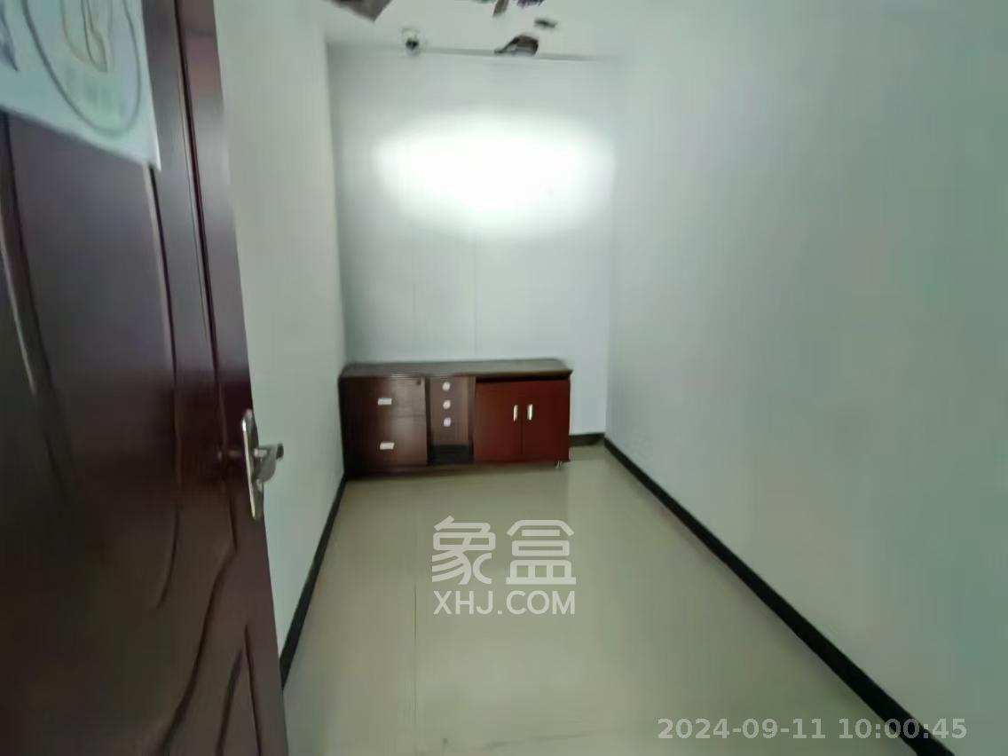中扬大厦  5室2厅1卫   4500.00元/月室内图