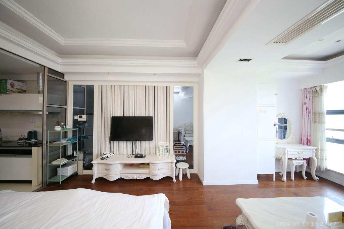 壹号公馆  1室1厅1卫    2100.0元/月 壹号公馆  1室1厅1卫    2100.0元/月室内图