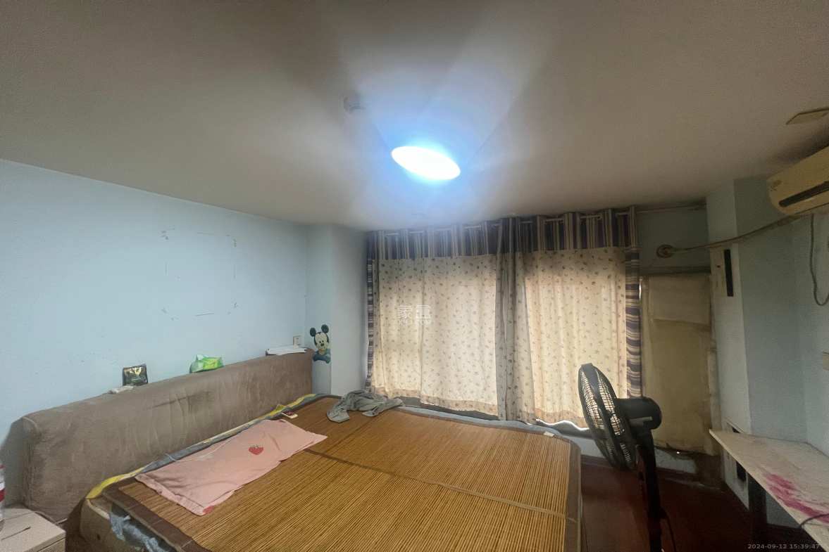 他城（天鸿时代公寓）  2室1厅1卫   1300.00元/月室内图