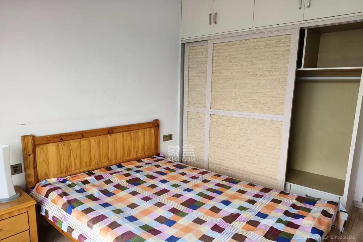 优山美地  3室2厅1卫   2700.00元/月室内图