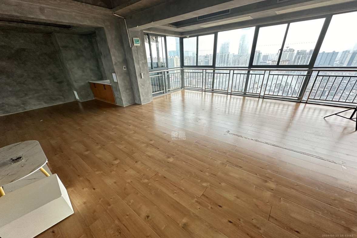 上城金都  5室2厅3卫   12000.00元/月室内图