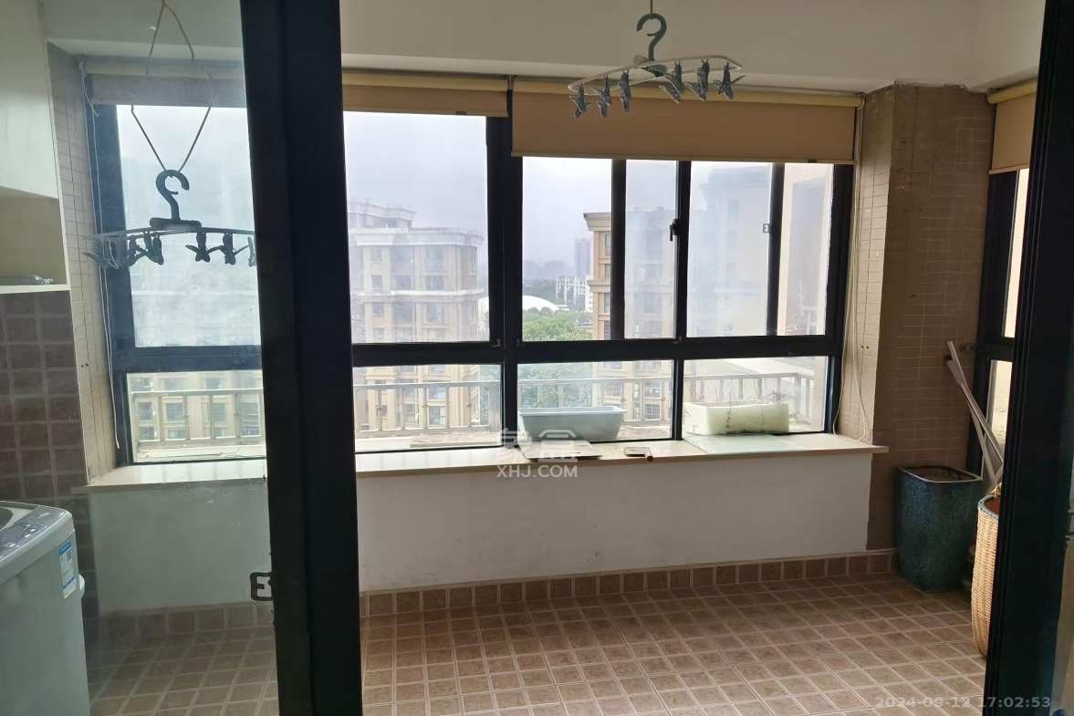 优山美地  3室2厅1卫   2700.00元/月室内图