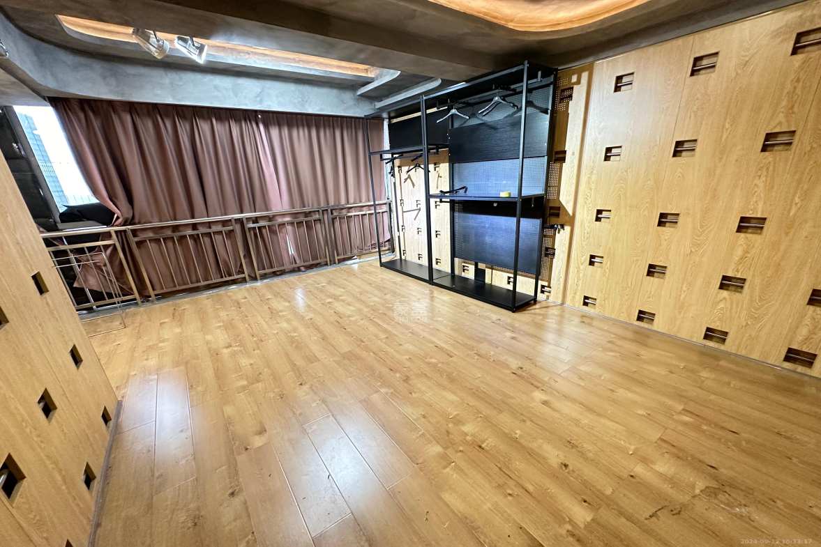 上城金都  5室2厅3卫   12000.00元/月室内图