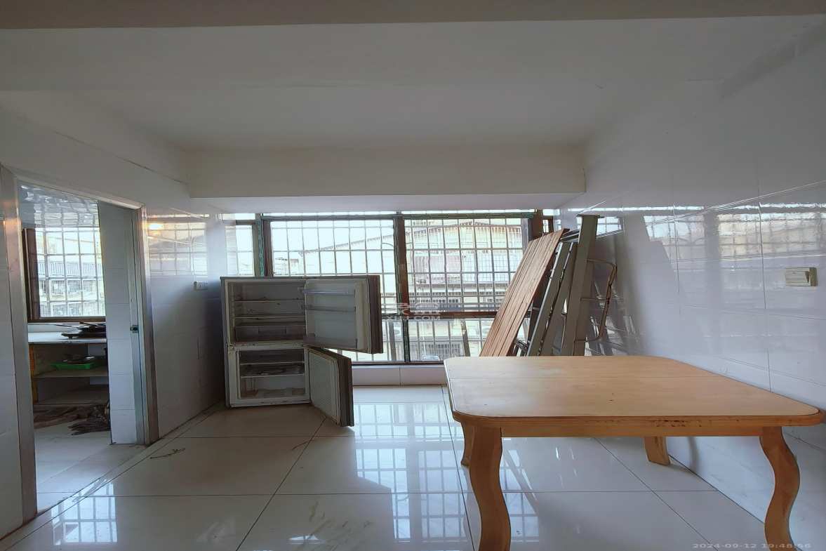 龙塘安置区(龙塘小区) 3室2厅1卫 1400.0元/月 龙塘安置区(龙塘小区) 3室2厅1卫 1400.0元/月室内图