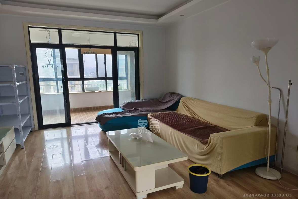 优山美地  3室2厅1卫   2700.00元/月室内图