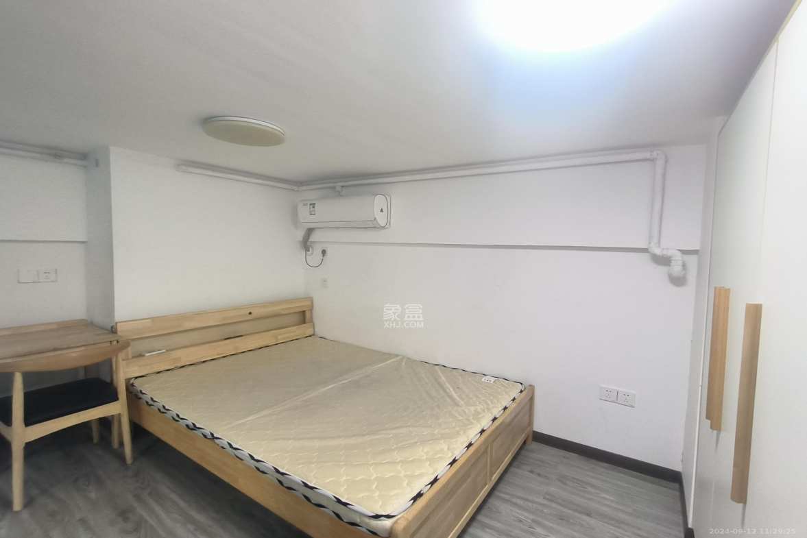 荣盛花语书苑  2室1厅1卫   2300.00元/月室内图