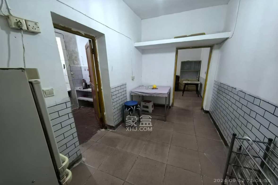 长沙铬盐厂单位宿舍  2室1厅1卫    1200.0元/月室内图