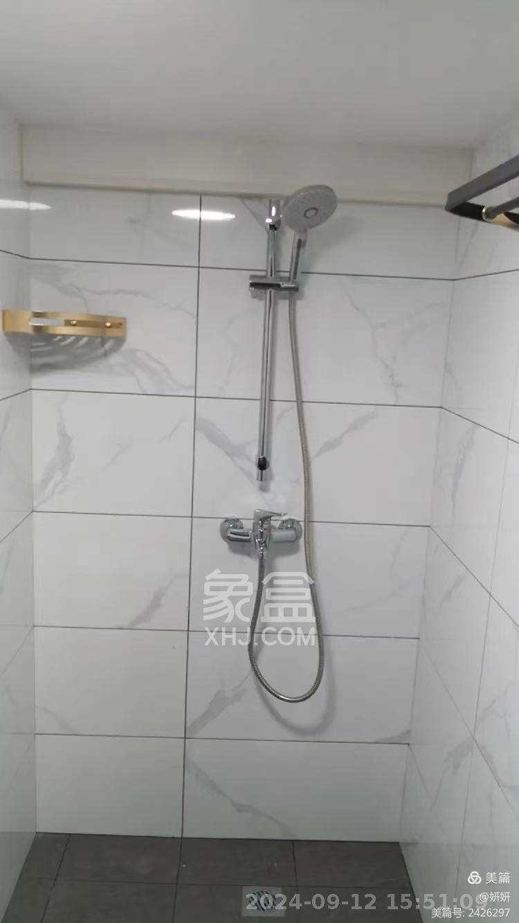 梅溪湖金茂湾  1室1厅1卫    2700.0元/月室内图