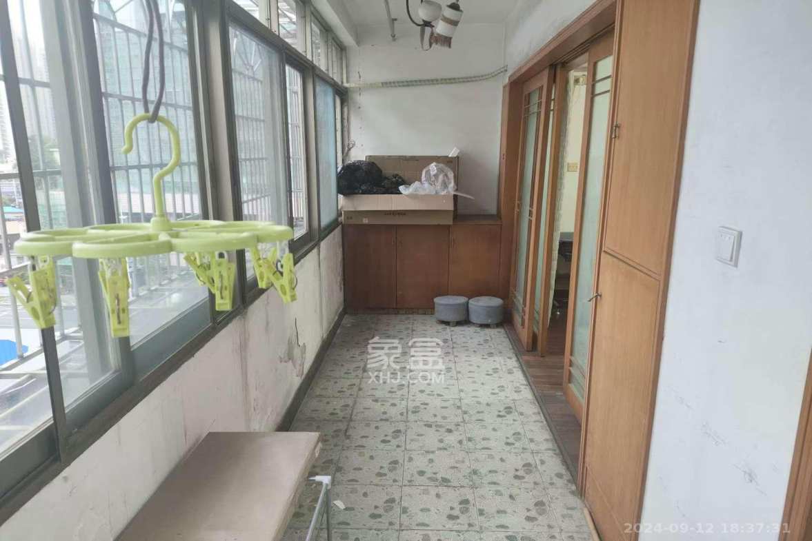 金盆公寓 3室2厅1卫 2000.0元/月 金盆公寓 3室2厅1卫 2000.0元/月室内图