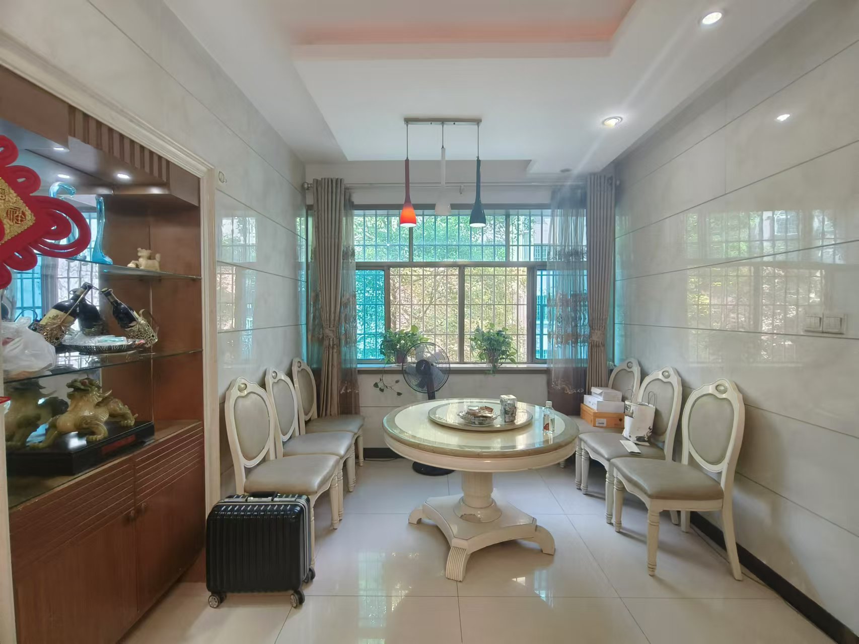 锦绣新城  4室2厅2卫    56.0万