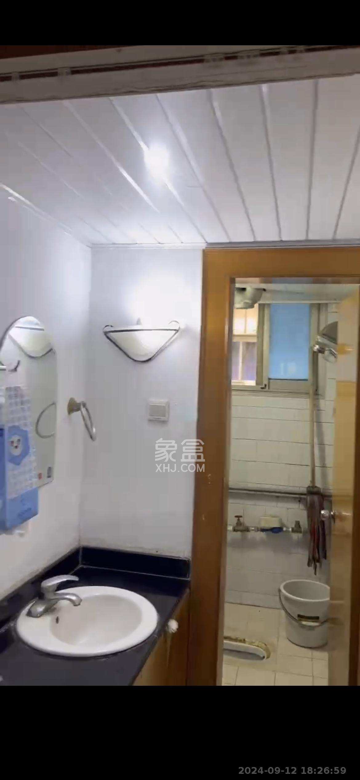 桔园小区1-8片 2室1厅1卫 1300.0元/月 桔园小区1-8片 2室1厅1卫 1300.0元/月室内图