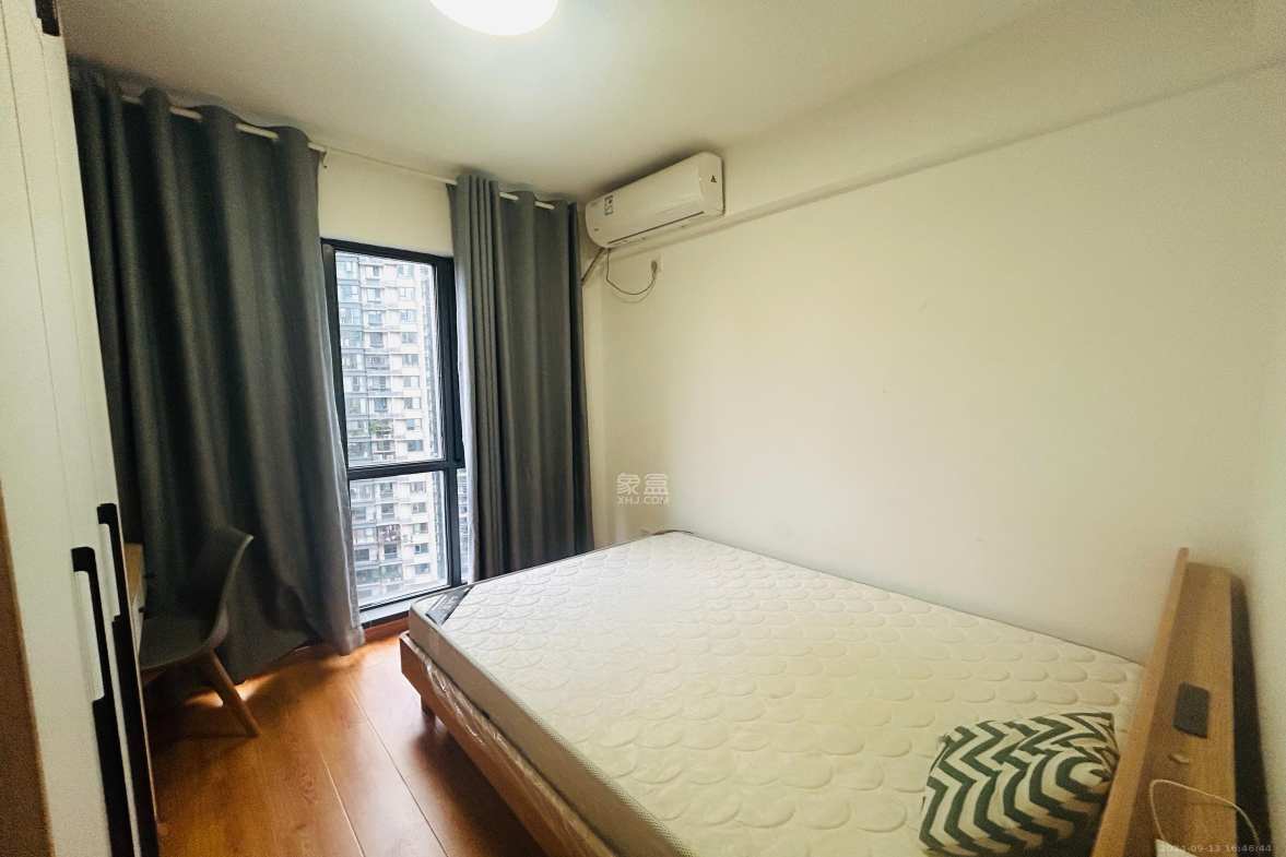 中建悦和城  3室2厅2卫    3200.0元/月室内图