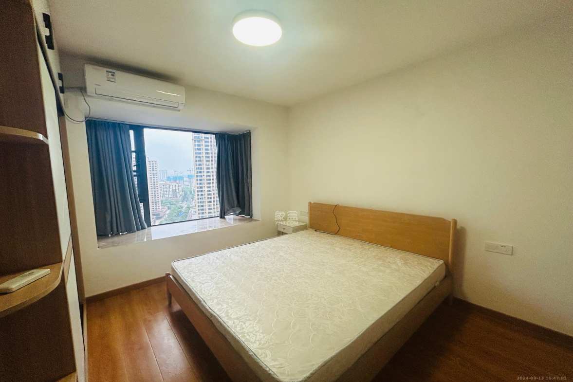 中建悦和城  3室2厅2卫    3200.0元/月室内图