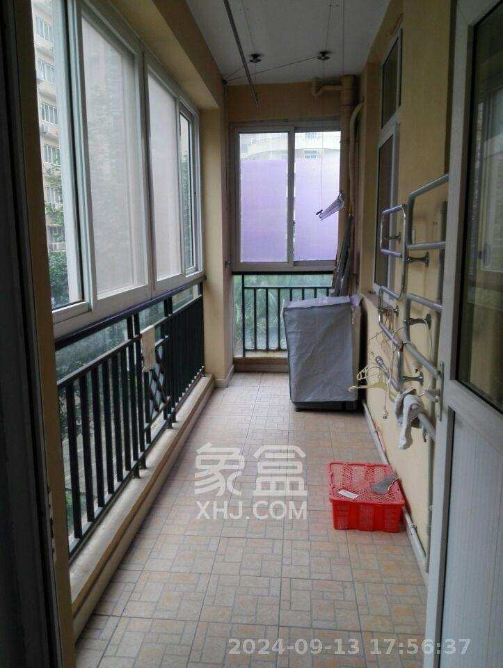 圣爵菲斯  3室2厅2卫   2800.00元/月室内图