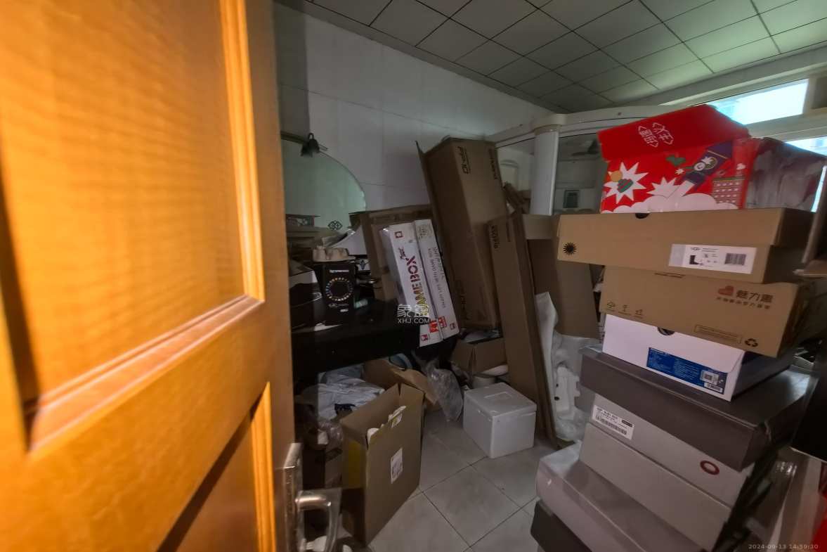 名都花园  4室2厅2卫   4500.00元/月室内图