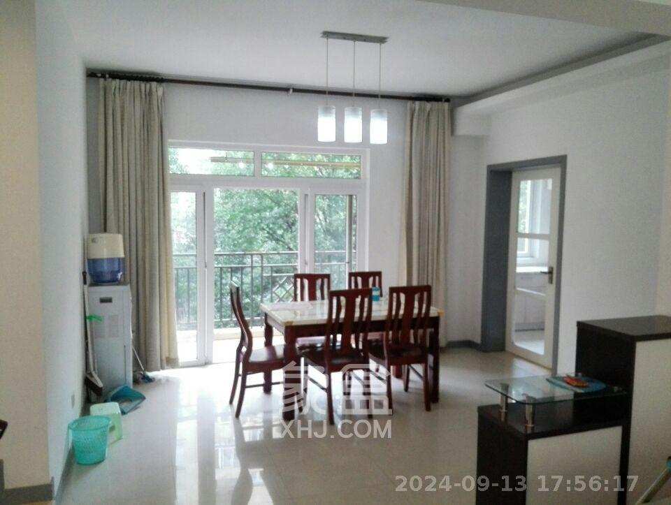 圣爵菲斯  3室2厅2卫   2800.00元/月室内图