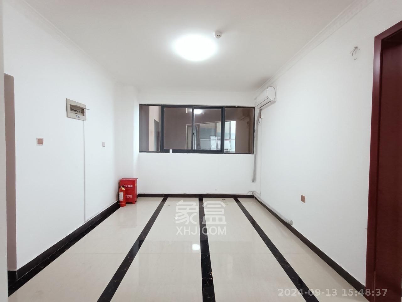 湘江世纪城富湾国际  4室2厅2卫   12000.00元/月