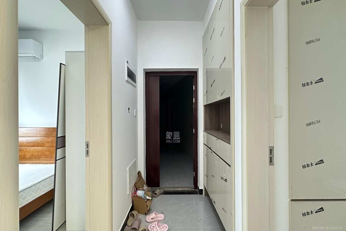 长燃润和天地（长润小区印湘江）  4室2厅2卫   2700.00元/月室内图