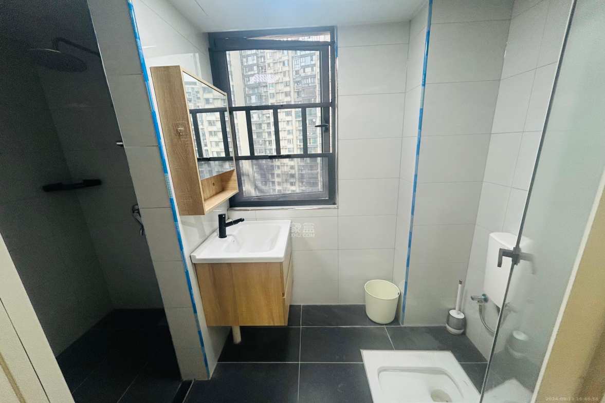 中建悦和城  3室2厅2卫    3200.0元/月室内图
