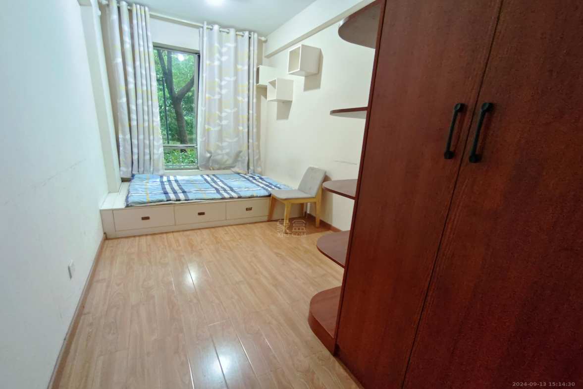 晋合湘水湾三期  3室2厅2卫   2300.00元/月室内图