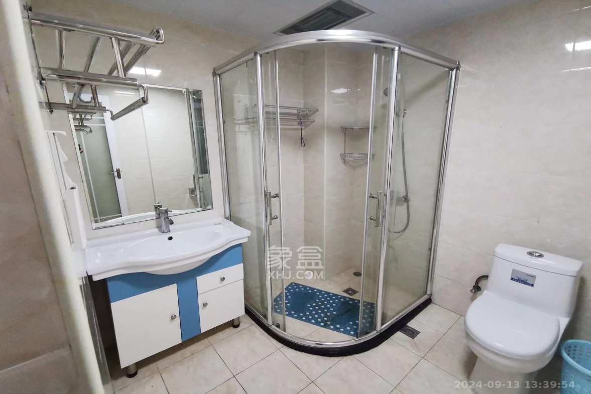 德润小区（丰升德润小区）  1室2厅1卫   4500.00元/月室内图
