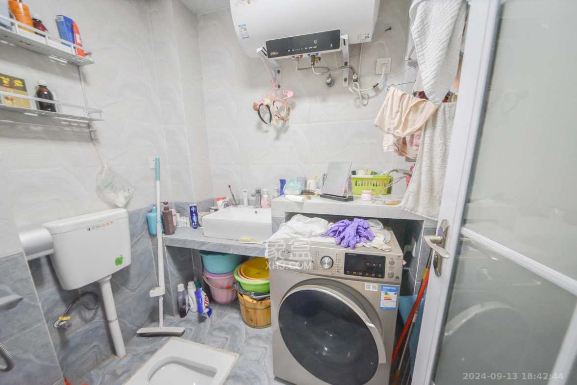 万博汇  1室1厅1卫   1600.00元/月室内图