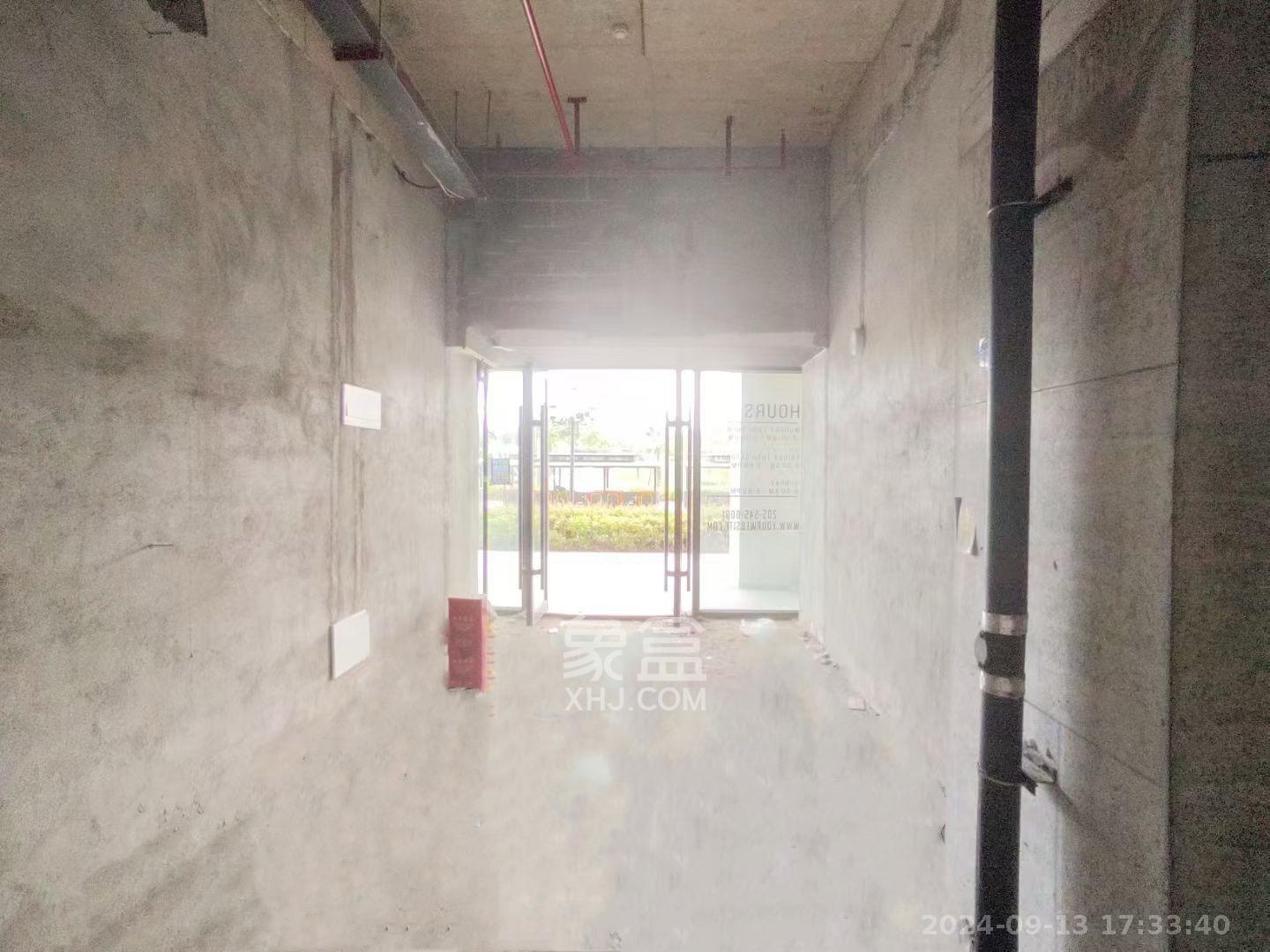 绿地V岛   29.65㎡      4000.0元/月室内图