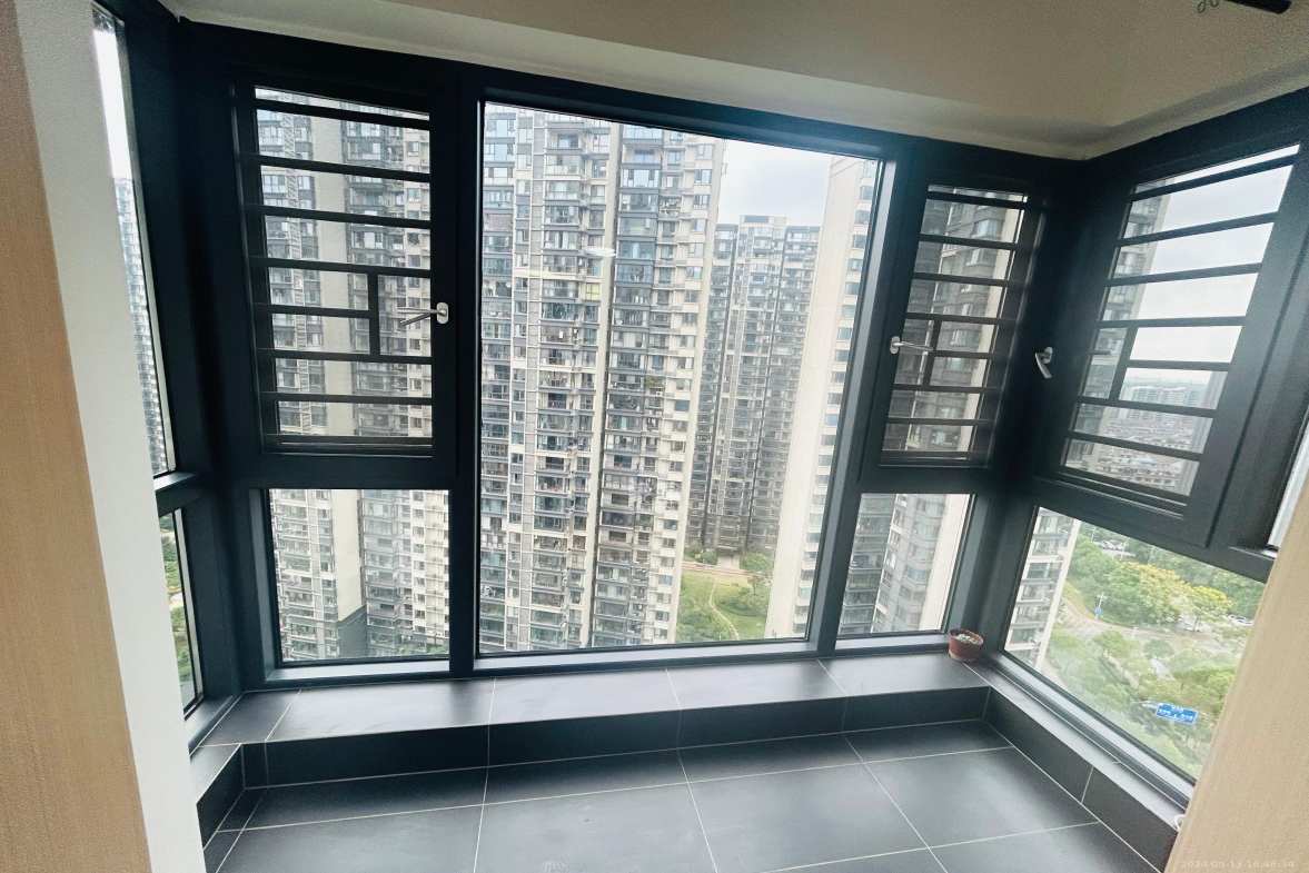 中建悦和城  3室2厅2卫    3200.0元/月室内图
