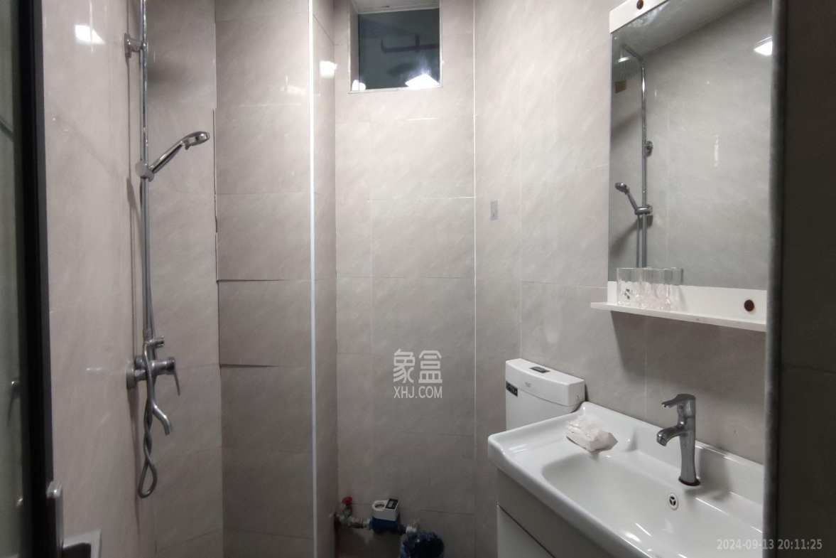 大地金墅  2室2厅1卫    3000.0元/月室内图