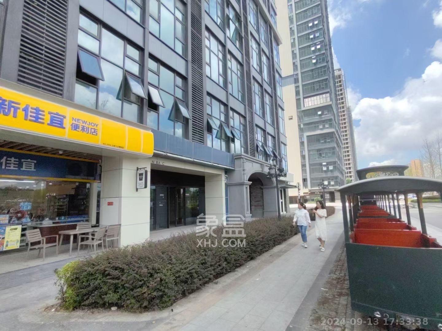 绿地V岛   29.65㎡      4000.0元/月室内图