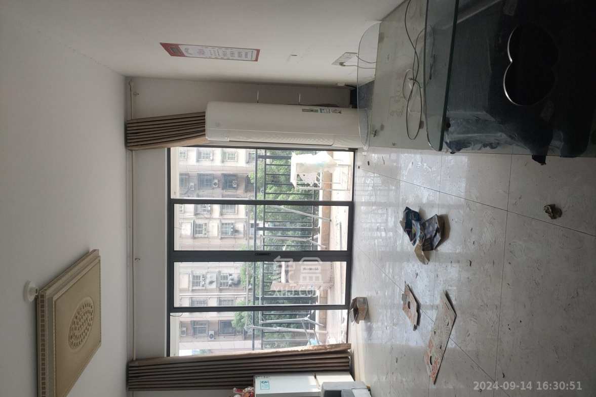 鑫远御文台二期  2室2厅1卫   1800.00元/月室内图
