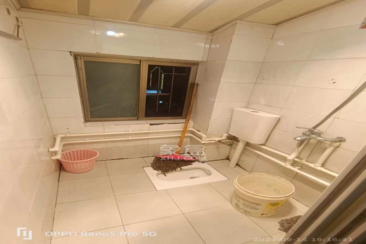 高桥火焰市场  2室2厅1卫   1200.00元/月室内图