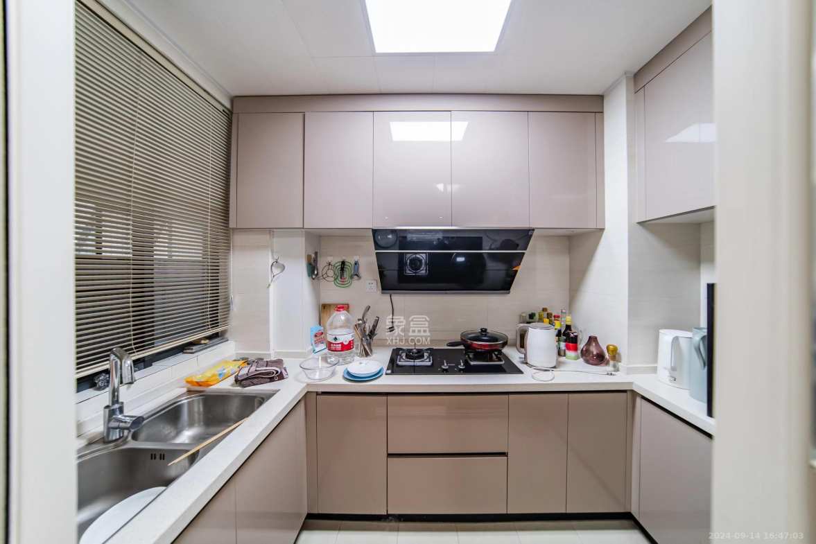 湘熙水郡(观澜海赋家园) 4室2厅2卫 4500.0元/月 湘熙水郡(观澜海赋家园) 4室2厅2卫 4500.0元/月室内图