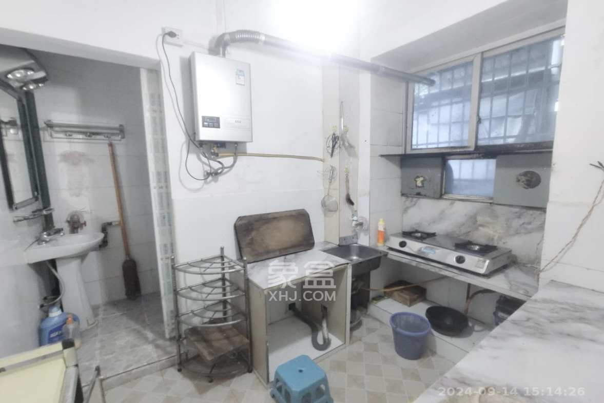 向东南社区  2室1厅1卫   1800.00元/月室内图