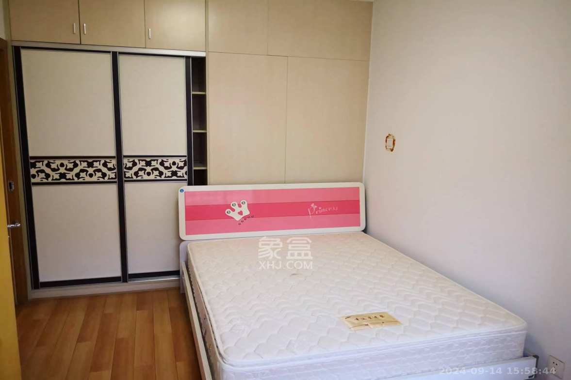 鄱阳小区  1室0厅0卫   1600.00元/月室内图