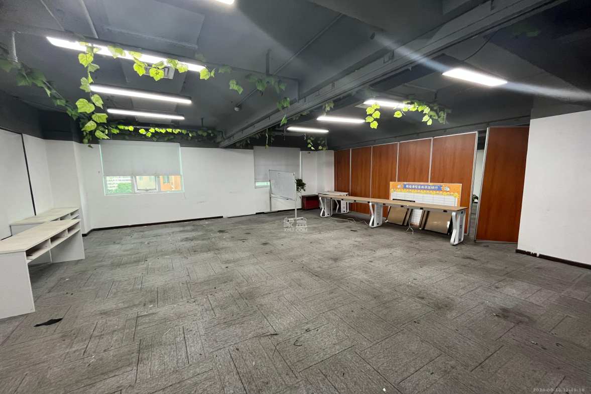 佳天国际新城  1室1厅1卫    2500.0元/月室内图