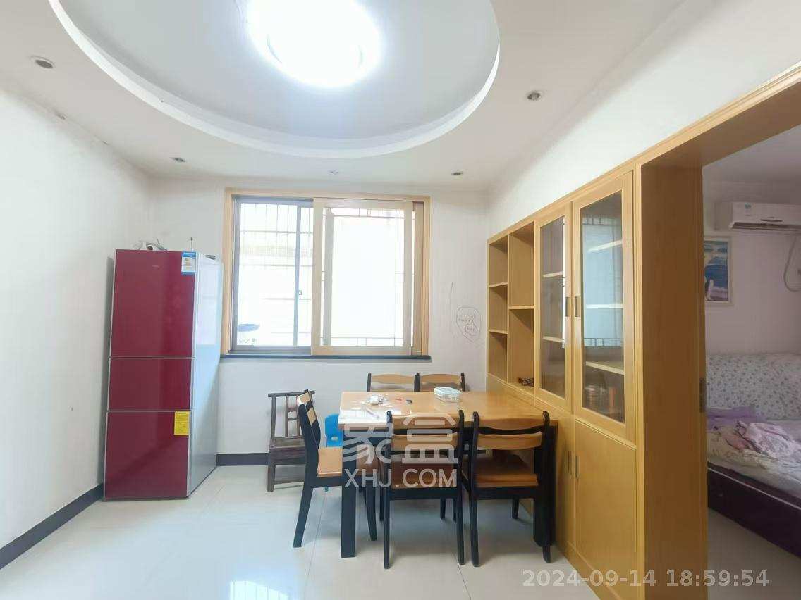 高桥火焰市场  2室1厅1卫   1900.00元/月室内图