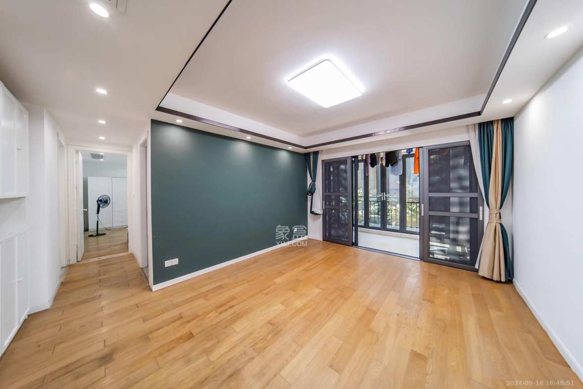 湘熙水郡(观澜海赋家园) 4室2厅2卫 4500.0元/月 湘熙水郡(观澜海赋家园) 4室2厅2卫 4500.0元/月室内图