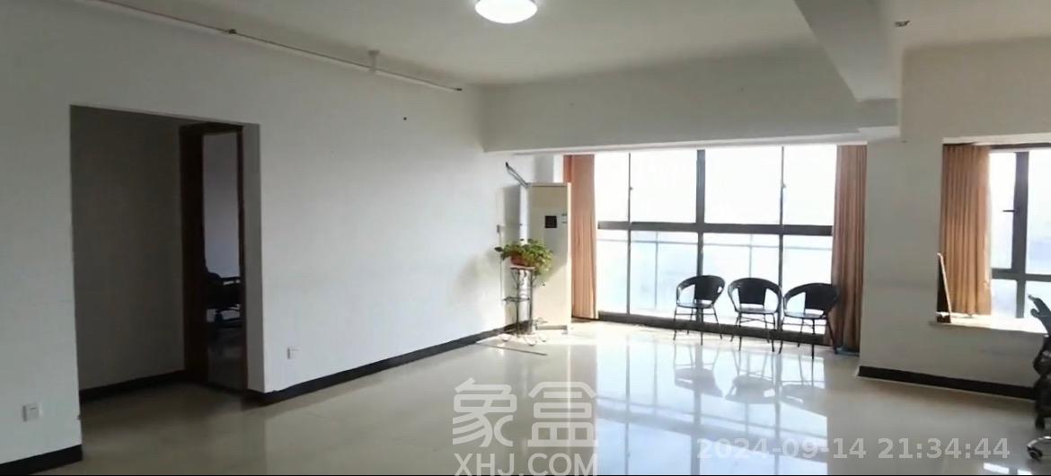 雅阁国际  1室2厅2卫    3500.0元/月