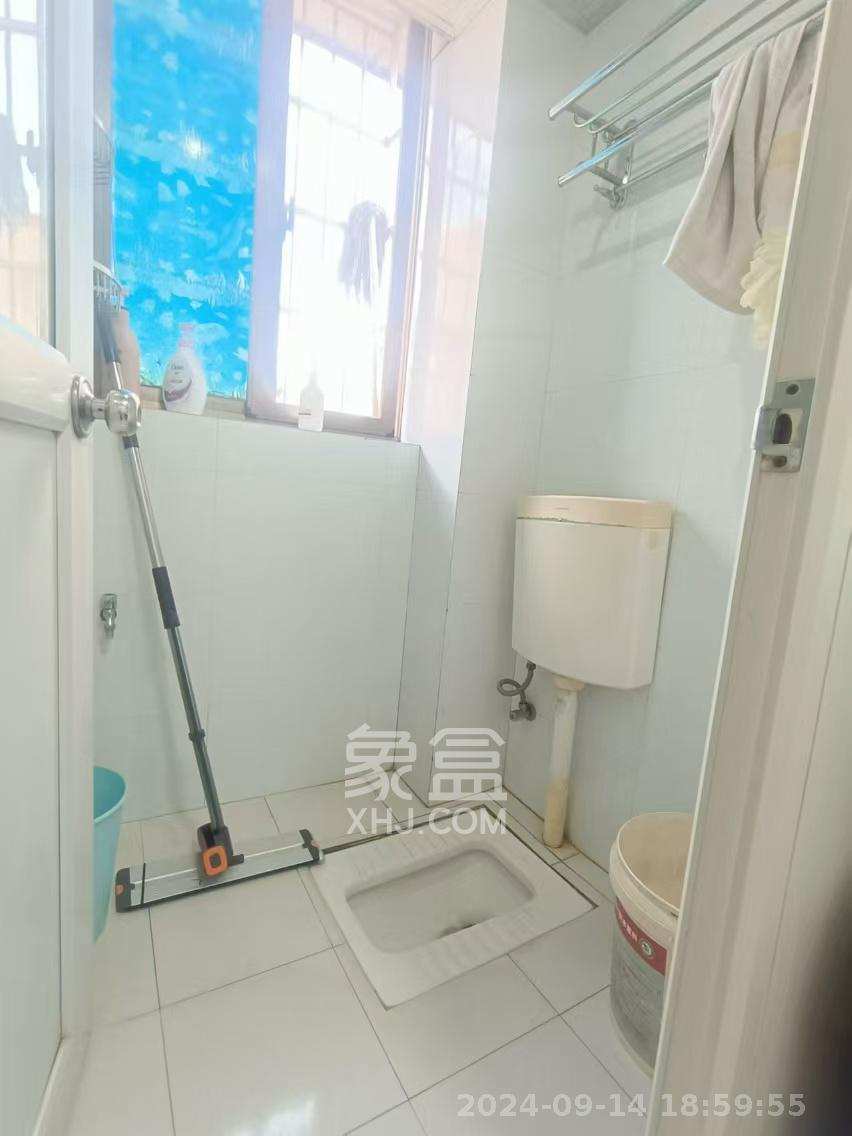高桥火焰市场  2室1厅1卫   1900.00元/月室内图