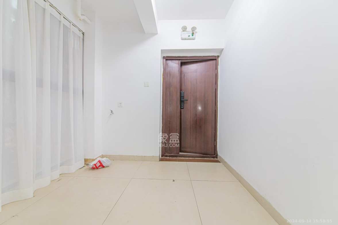 中建芙蓉嘉苑 3室2厅1卫 2400.0元/月 中建芙蓉嘉苑 3室2厅1卫 2400.0元/月室内图