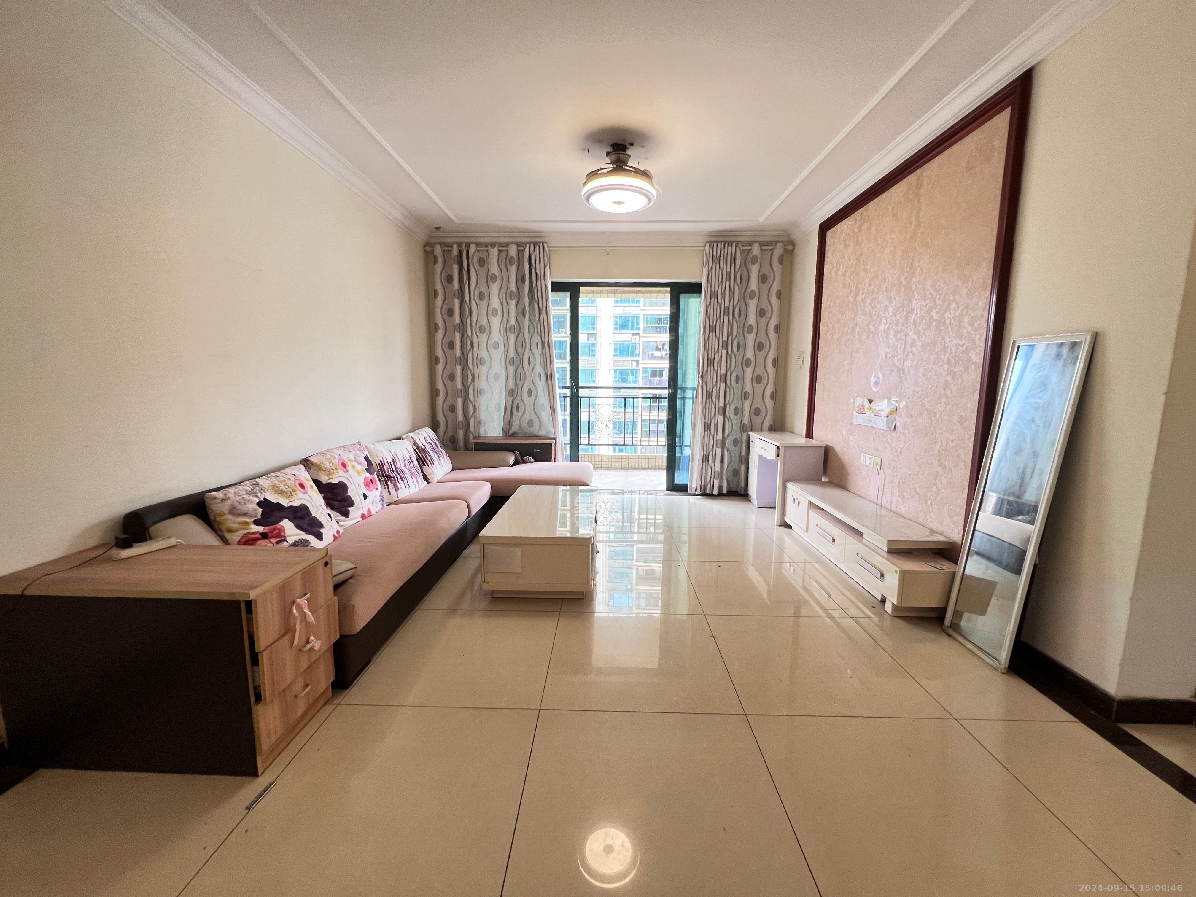 恒大绿洲  3室1厅1卫    2600.0元/月