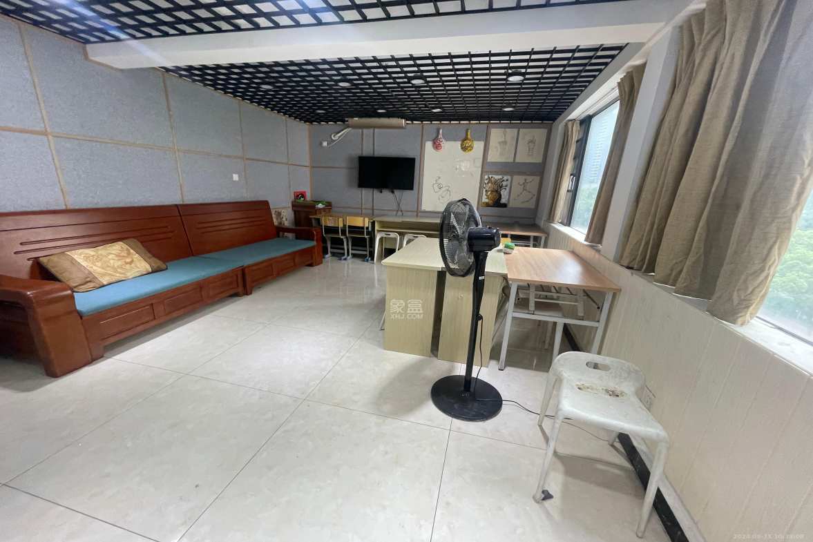 和庄  3室1厅1卫   2500.00元/月室内图