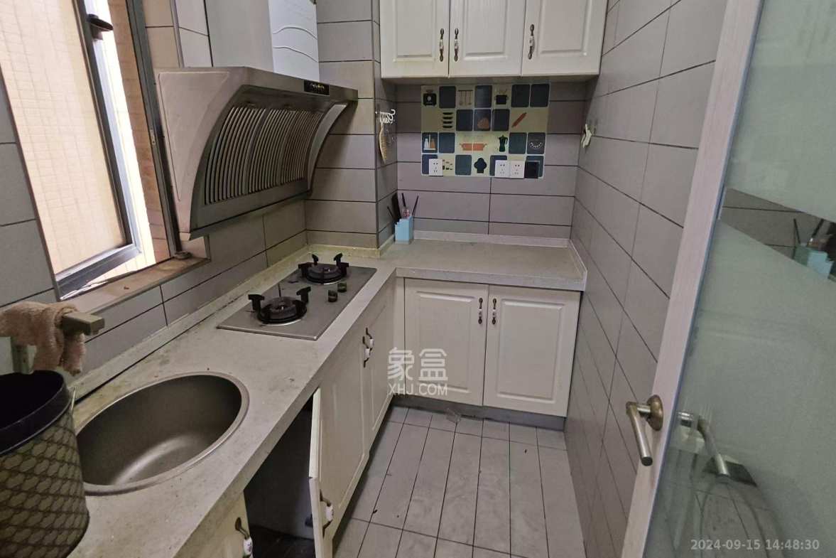 万博汇  2室1厅1卫   2100.00元/月室内图