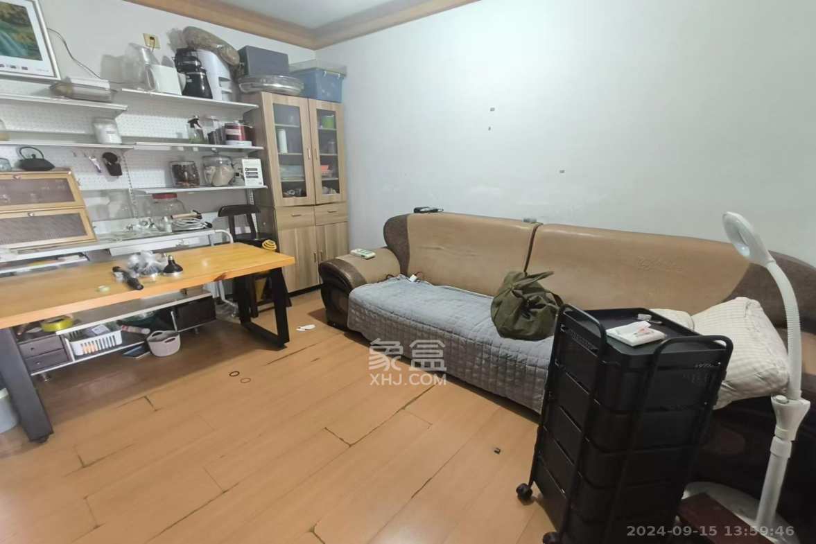 东瓜山一村  2室1厅1卫    1400.0元/月 东瓜山一村  2室1厅1卫    1400.0元/月室内图