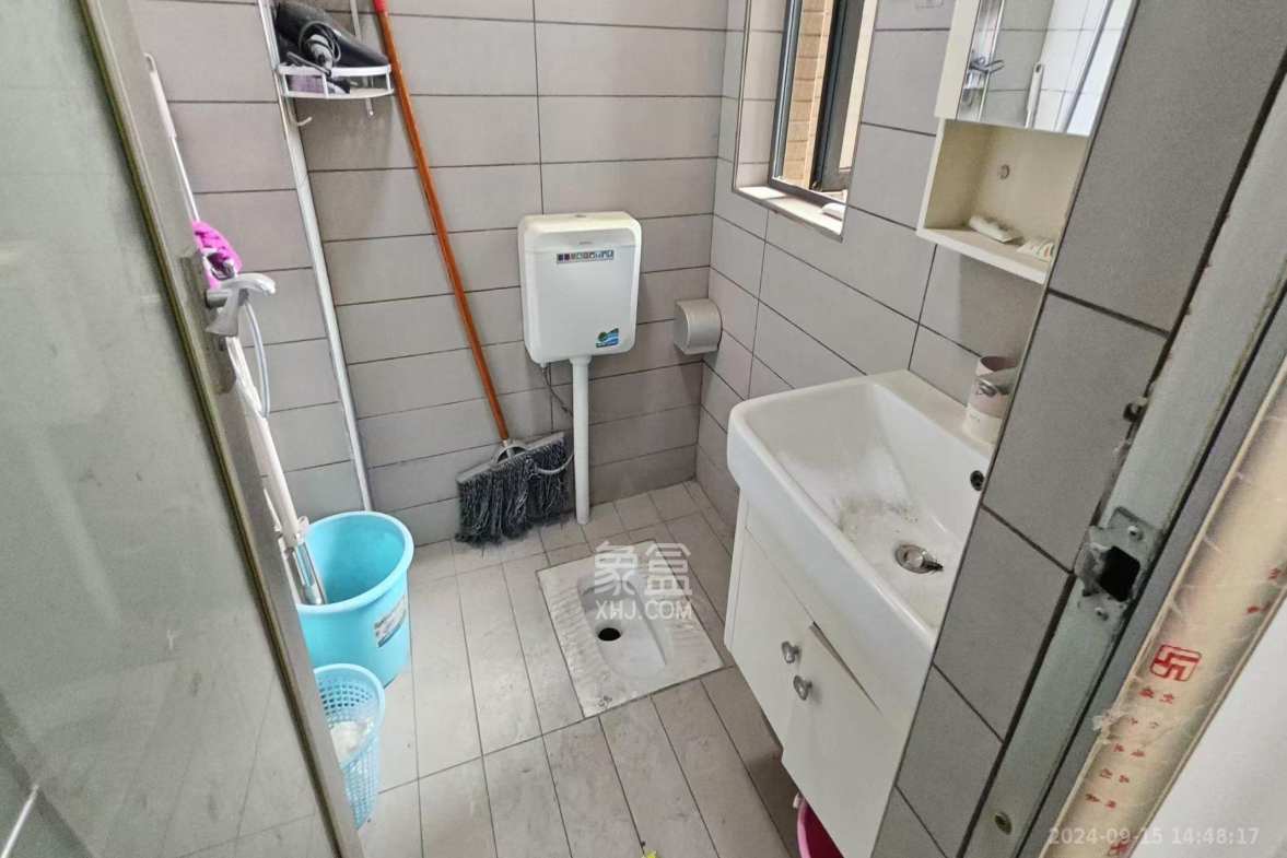 万博汇  2室1厅1卫   2100.00元/月室内图