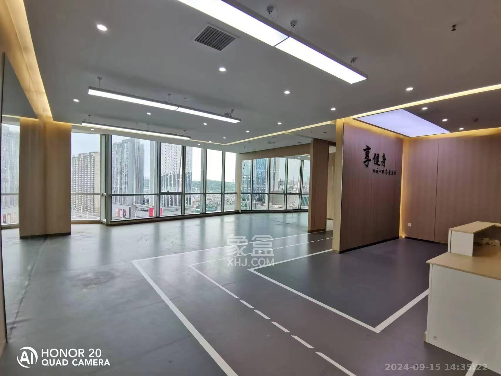 德思勤城市广场（宝格丽公寓）   202.0㎡      10500.0元/月室内图