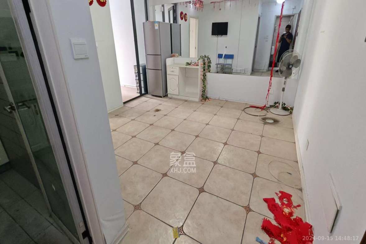 万博汇  2室1厅1卫   2100.00元/月室内图