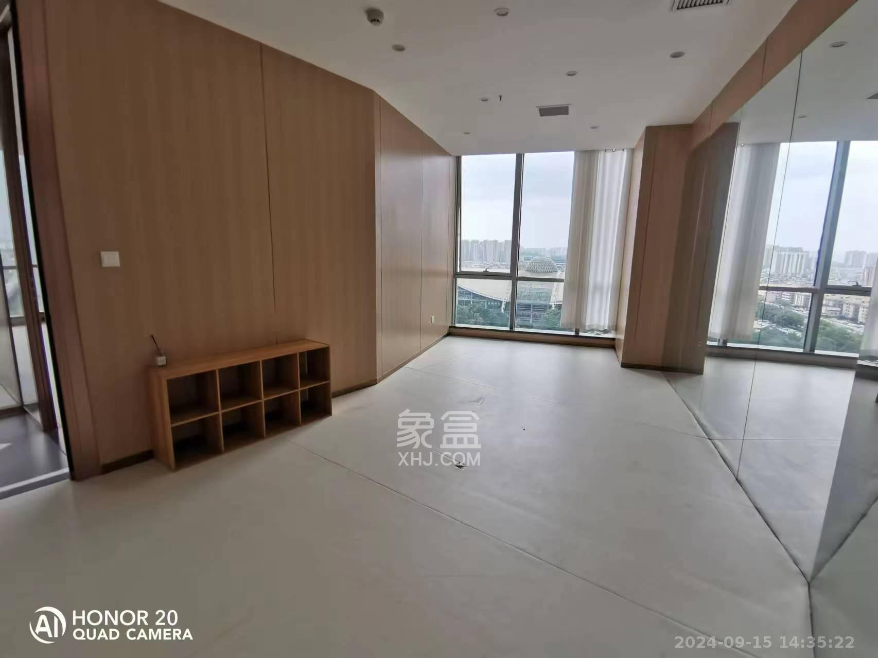 德思勤城市广场（宝格丽公寓）   202.0㎡      10500.0元/月室内图